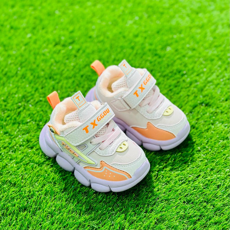 TX Pink Jogger Shoes SH7040C