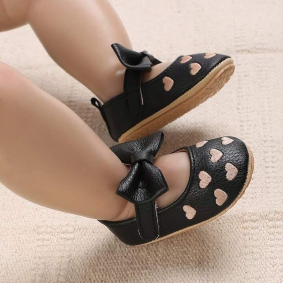 Black Heart Design Shoes SH7087B