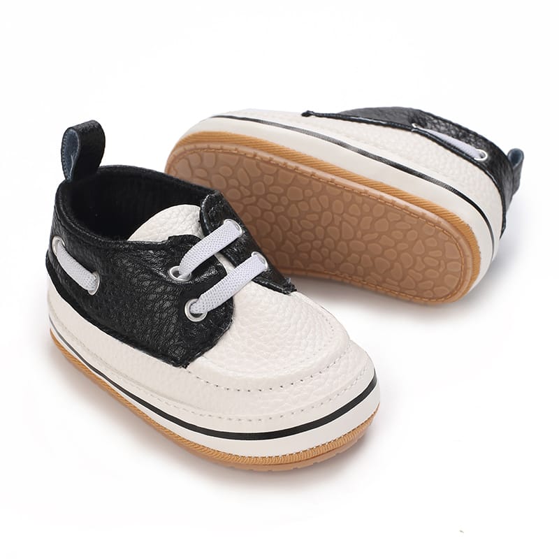 White & Black Shoes SH7085B