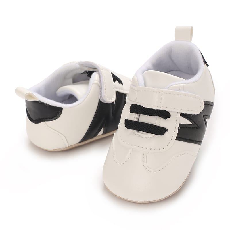 White & Black Baby Shoes SH7120B