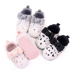 White & Black Baby Crib Shoe Toddler Loafers Cute Bows Sneakers Booties BTS9096A